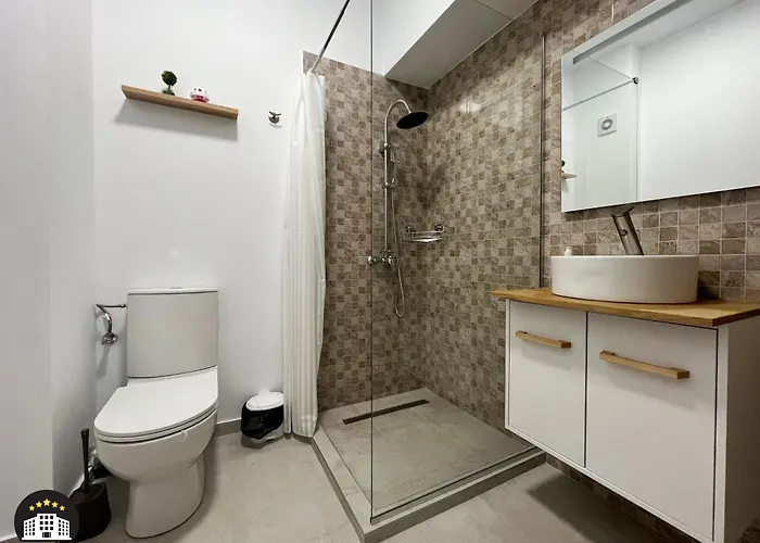 Black Sea - Israel & Elizabeth Năvodari