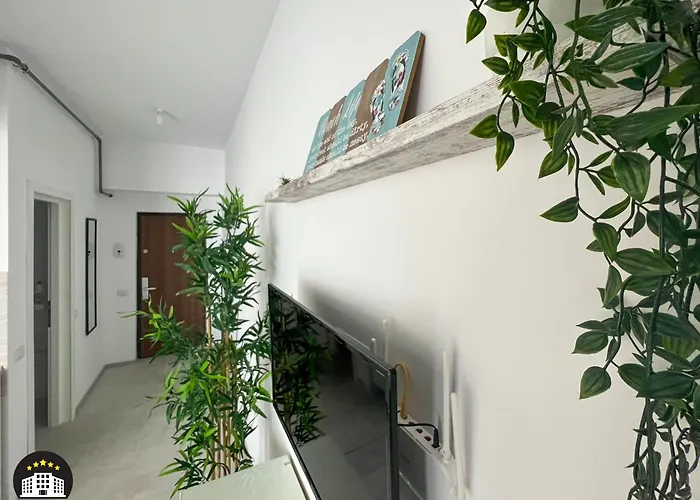 Black Sea - Israel & Elizabeth *