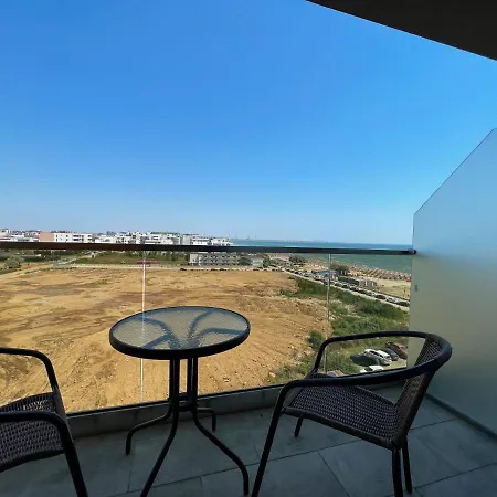 Black Sea - Israel & Elizabeth *