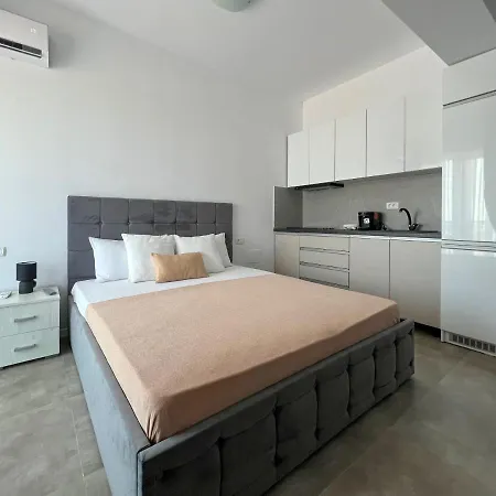 Apartment Black Sea - Israel & Elizabeth *