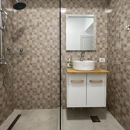 Black Sea - Israel & Elizabeth * Năvodari