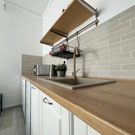 Black Sea - Israel & Elizabeth * Năvodari