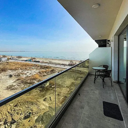 Black Sea - Israel & Elizabeth *