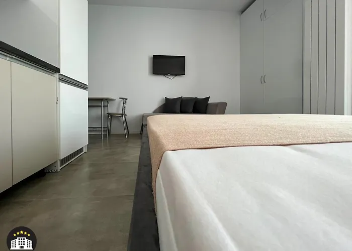 Black Sea - Israel & Elizabeth Apartman *