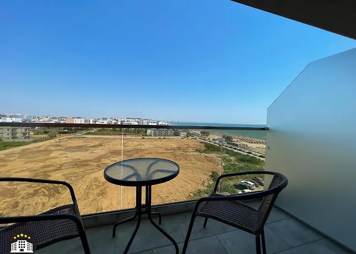 Black Sea - Israel & Elizabeth *